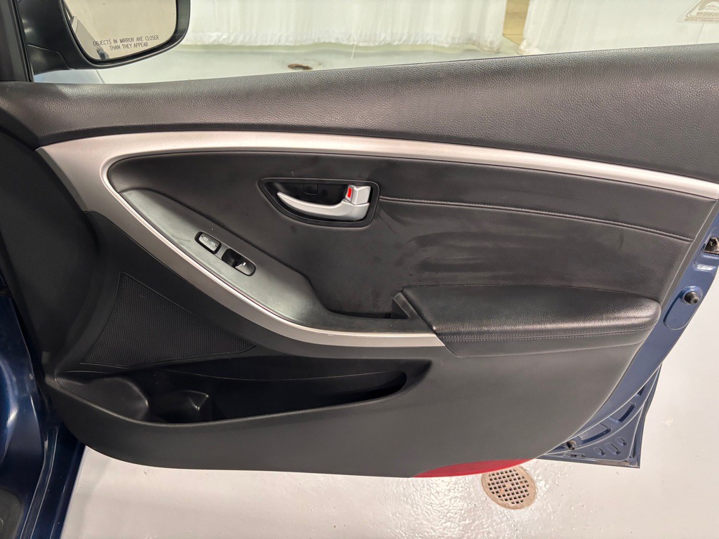 2014 Hyundai Elantra Image 20