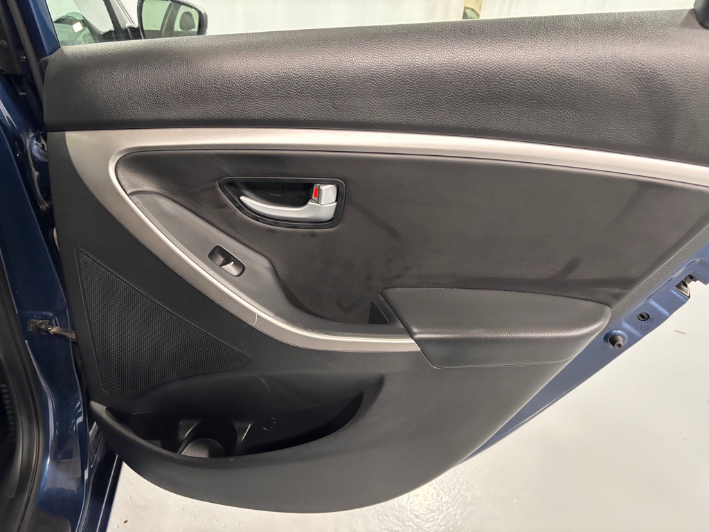 2014 Hyundai Elantra Image 27