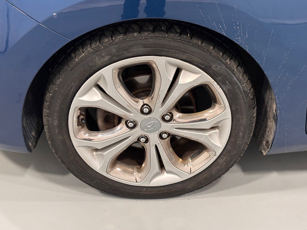 2014 Hyundai Elantra Image 30