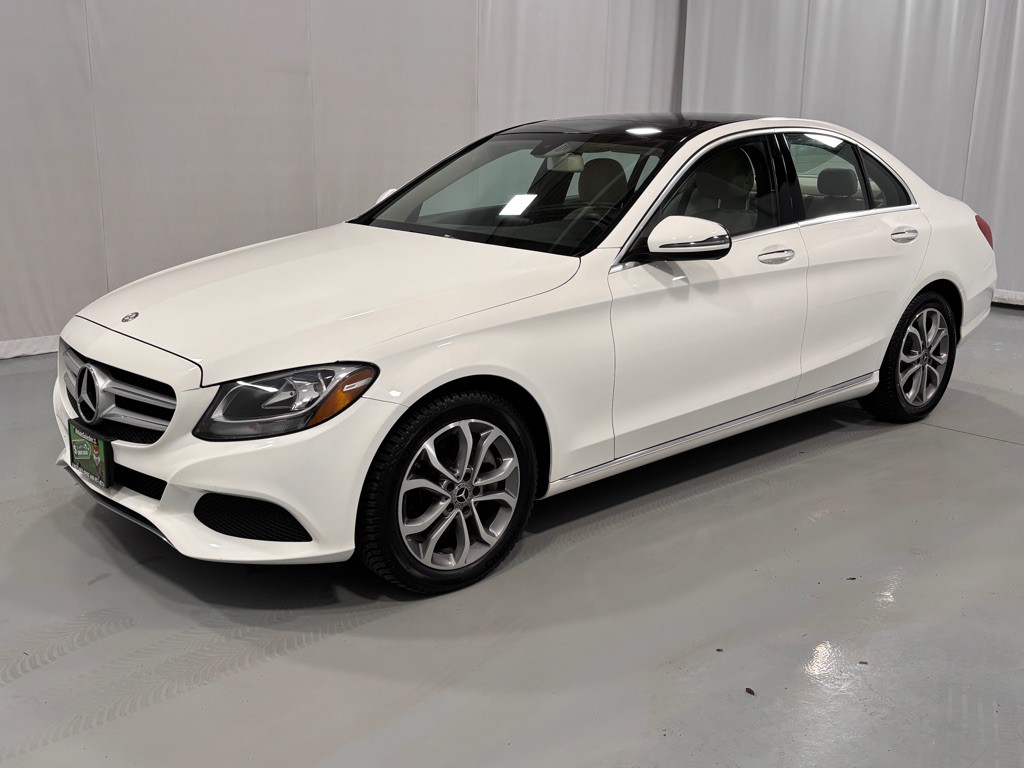 2017 Mercedes-Benz C-Class Image 1