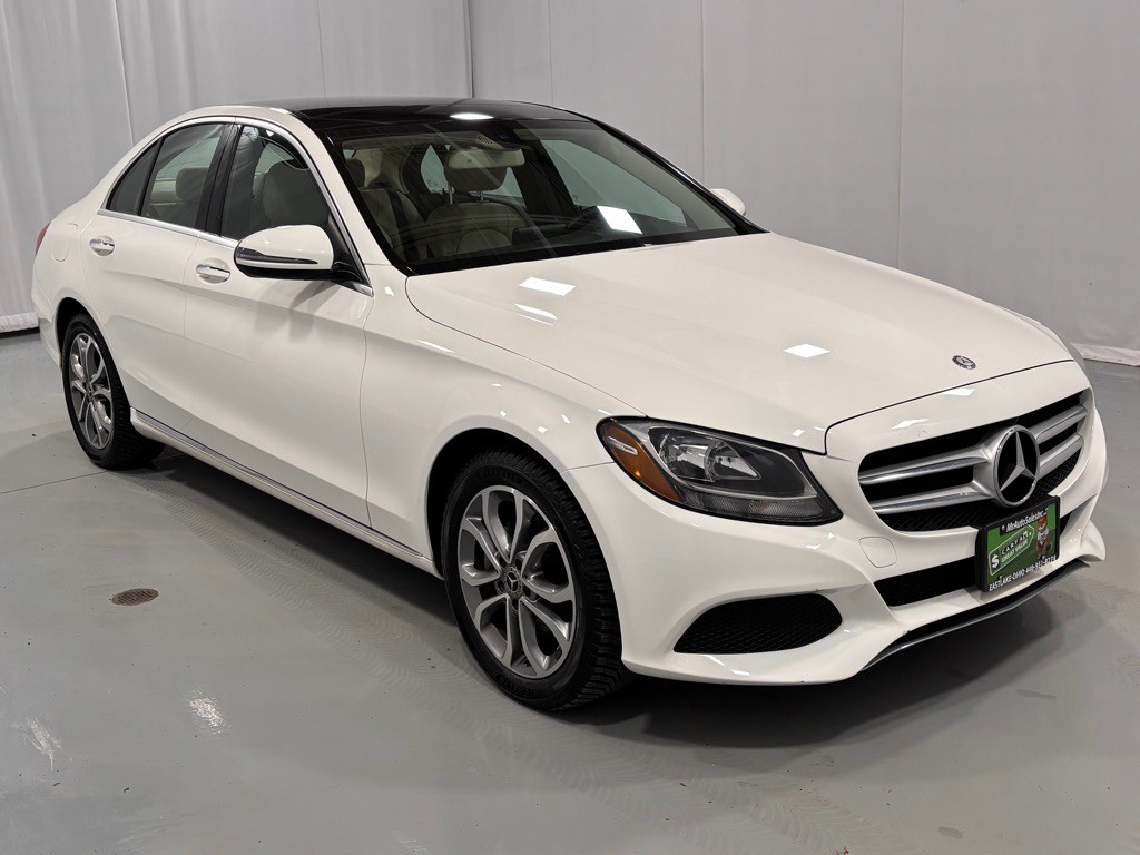 2017 Mercedes-Benz C-Class Image 3