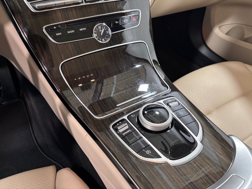 2017 Mercedes-Benz C-Class Image 14