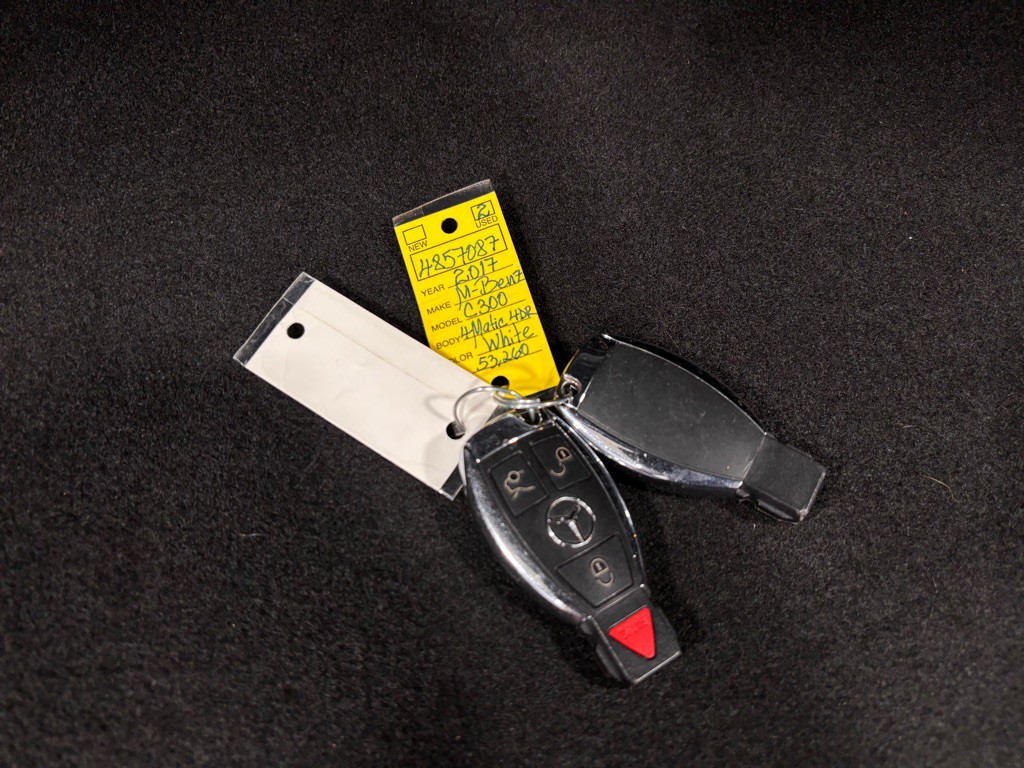 2017 Mercedes-Benz C-Class Image 34