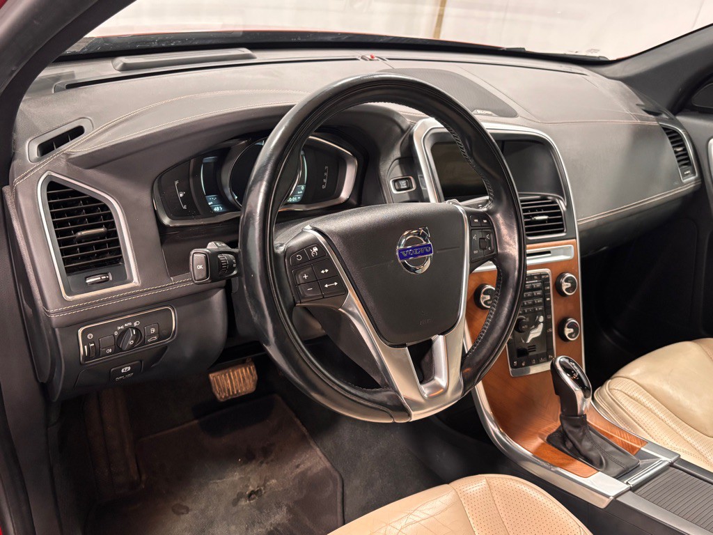 2014 Volvo XC60 Image 9