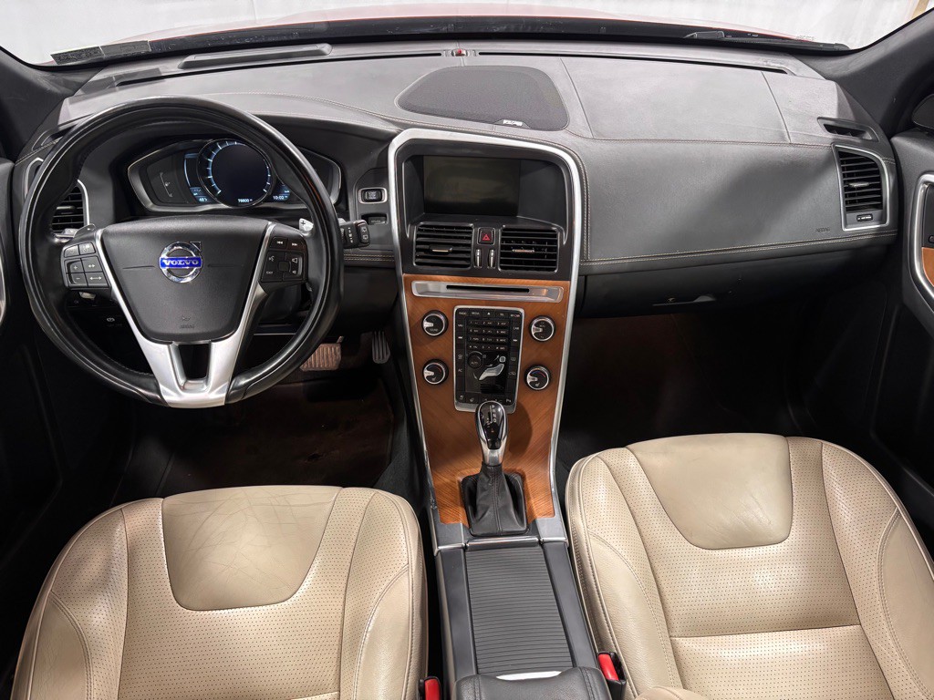 2014 Volvo XC60 Image 10