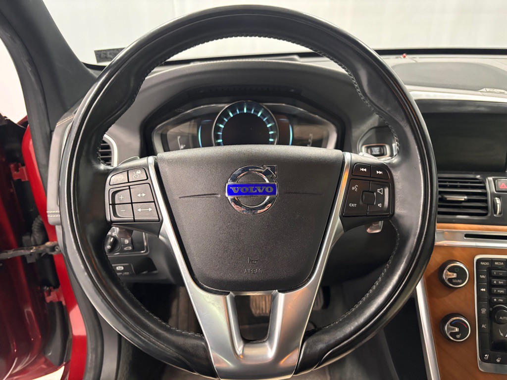 2014 Volvo XC60 Image 13