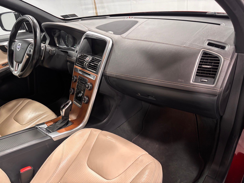 2014 Volvo XC60 Image 17