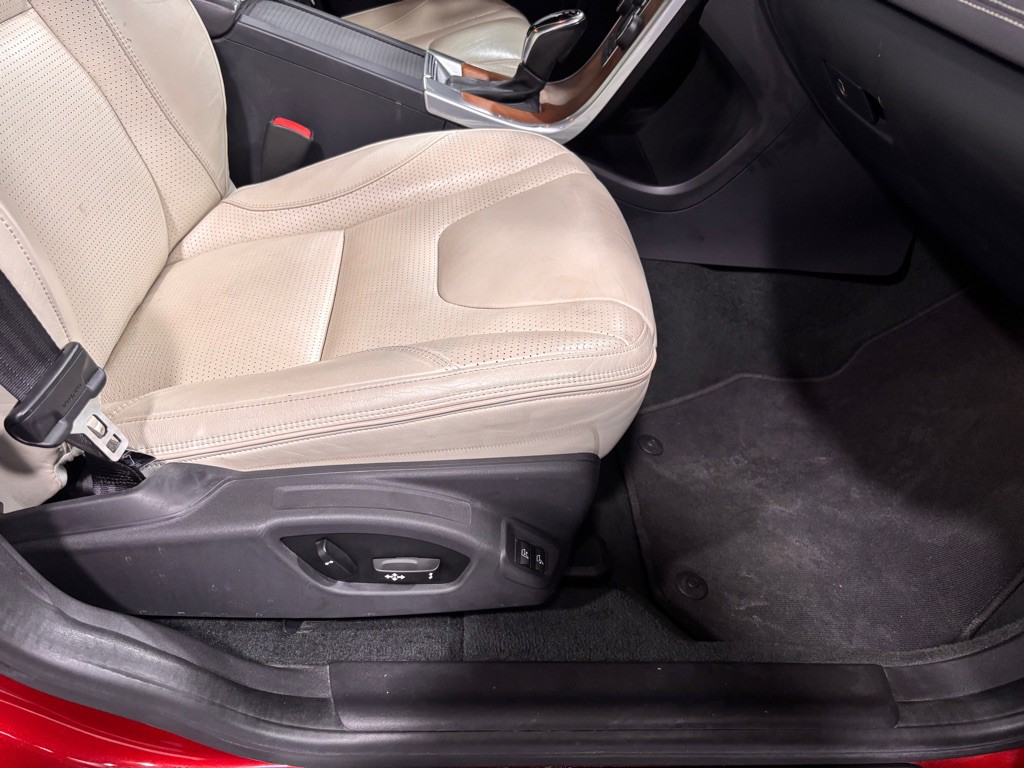 2014 Volvo XC60 Image 18