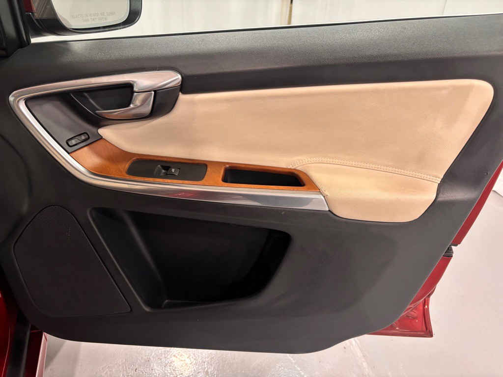 2014 Volvo XC60 Image 20