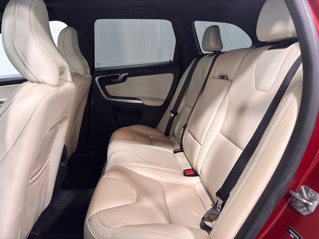 2014 Volvo XC60 Image 22