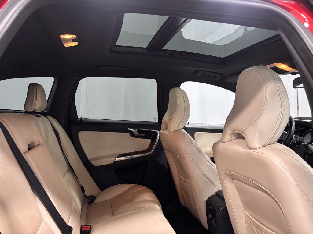 2014 Volvo XC60 Image 26