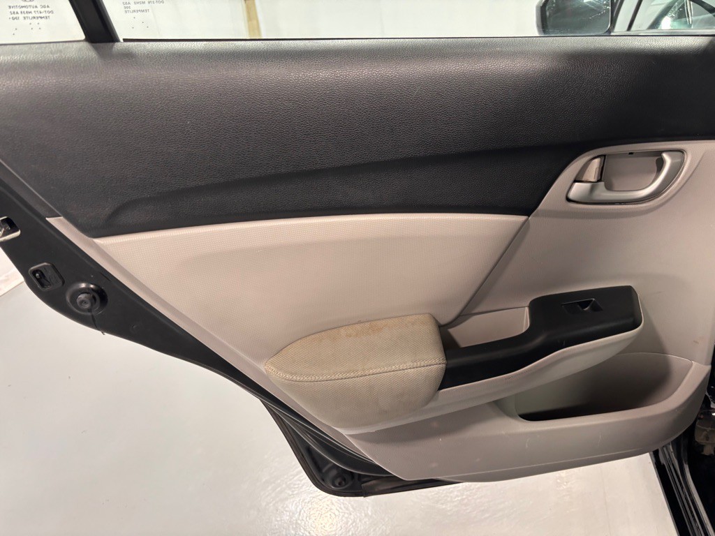 2014 Honda Civic Image 23