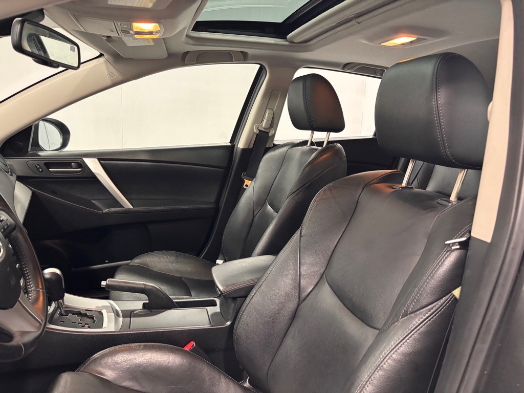 2010 Mazda Mazda3 Image 12