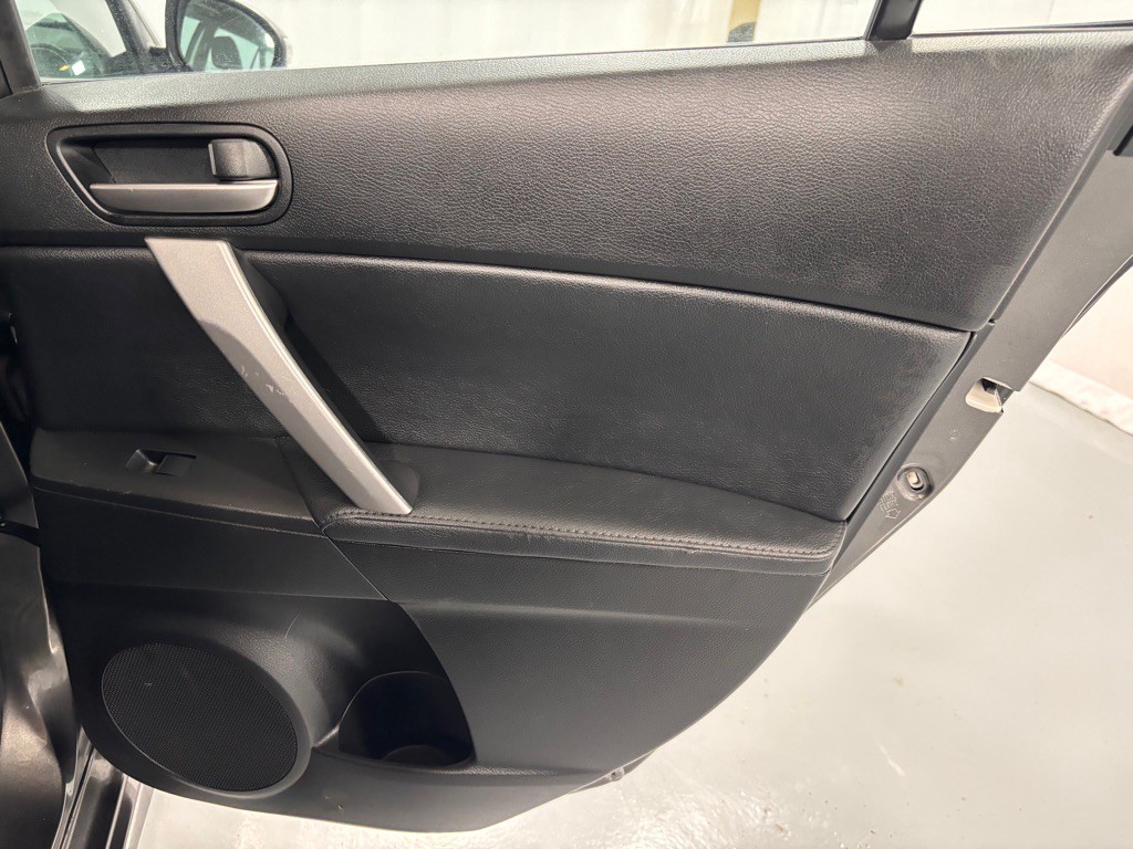 2010 Mazda Mazda3 Image 27