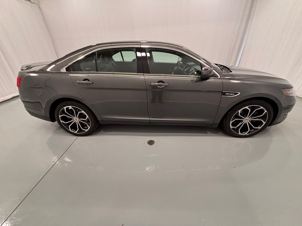 2018 Ford Taurus Image 4