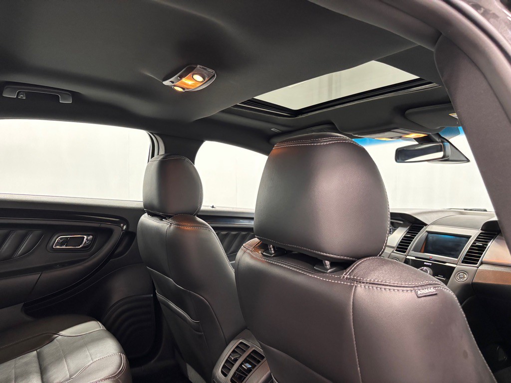 2018 Ford Taurus Image 26