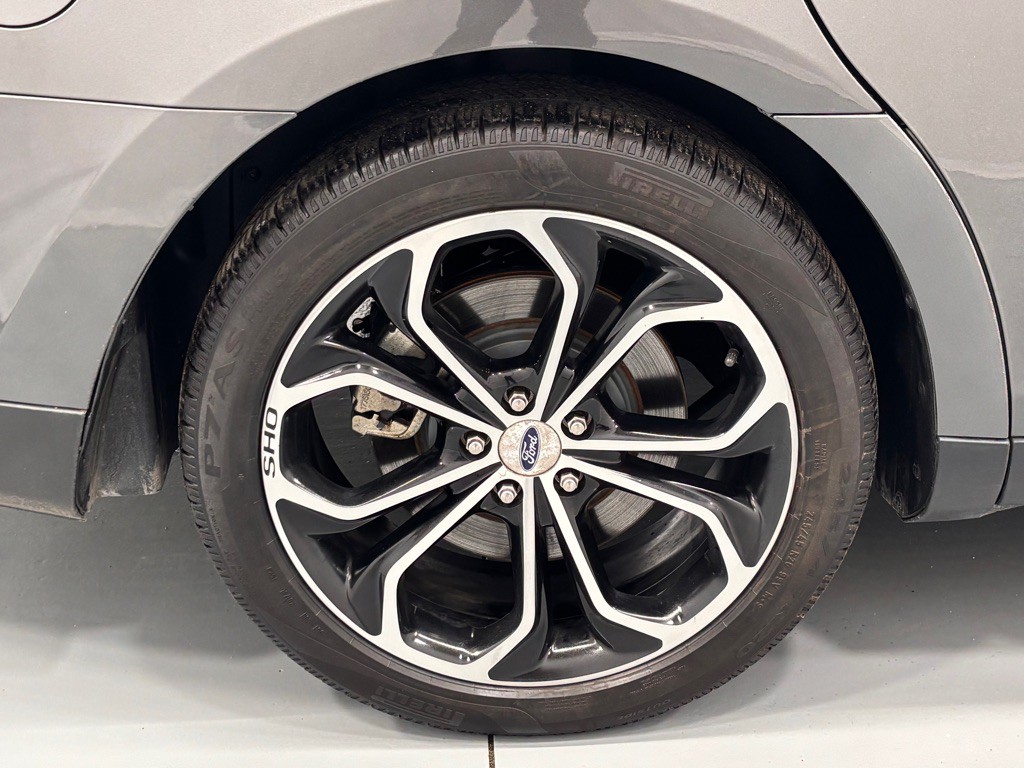 2018 Ford Taurus Image 33