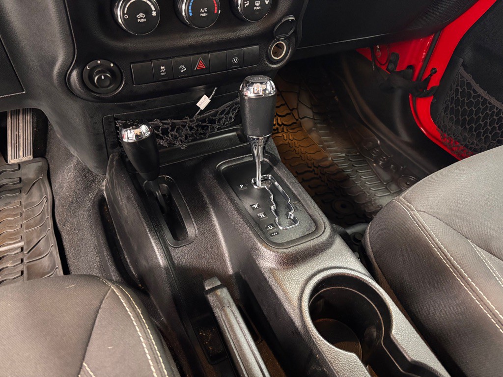 2016 Jeep Wrangler Unlimited Image 14