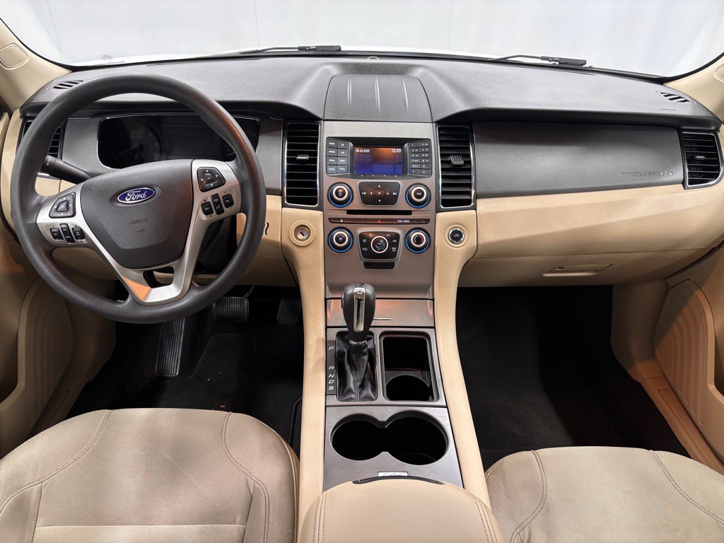 2018 Ford Taurus Image 10