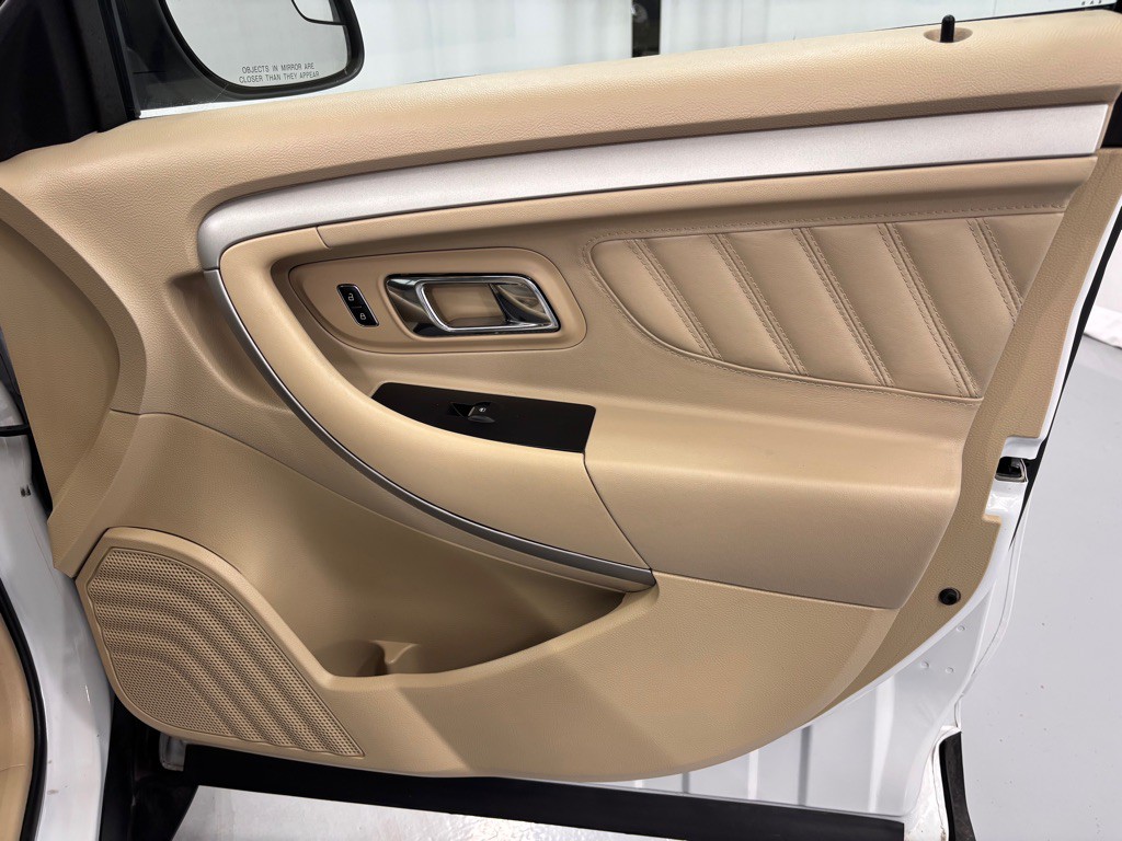 2018 Ford Taurus Image 20