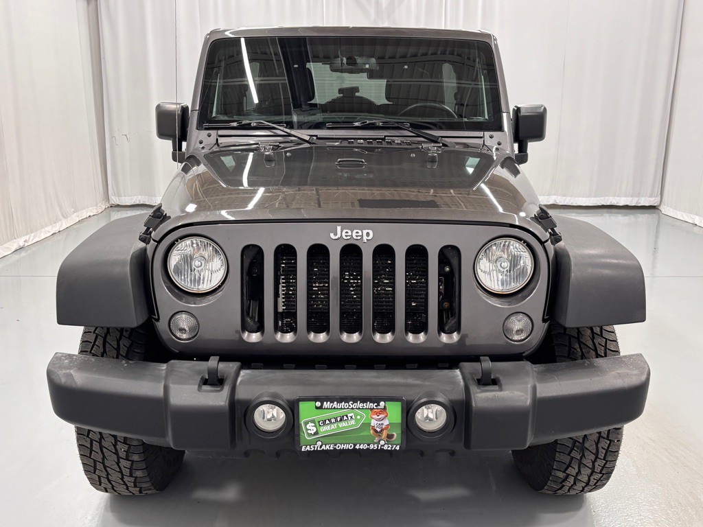 2017 Jeep Wrangler Unlimited Image 2