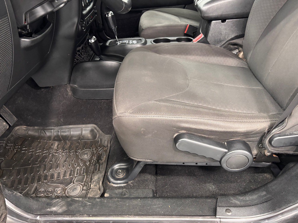 2017 Jeep Wrangler Unlimited Image 11