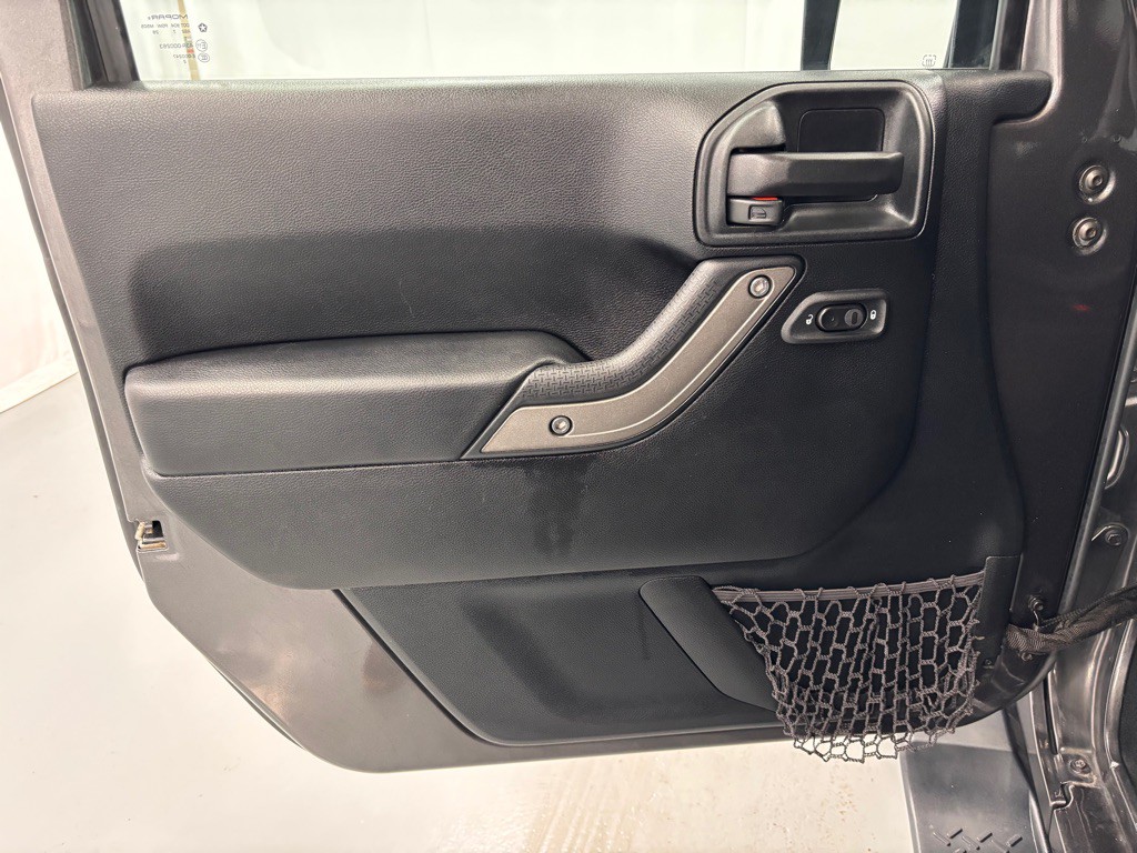 2017 Jeep Wrangler Unlimited Image 16