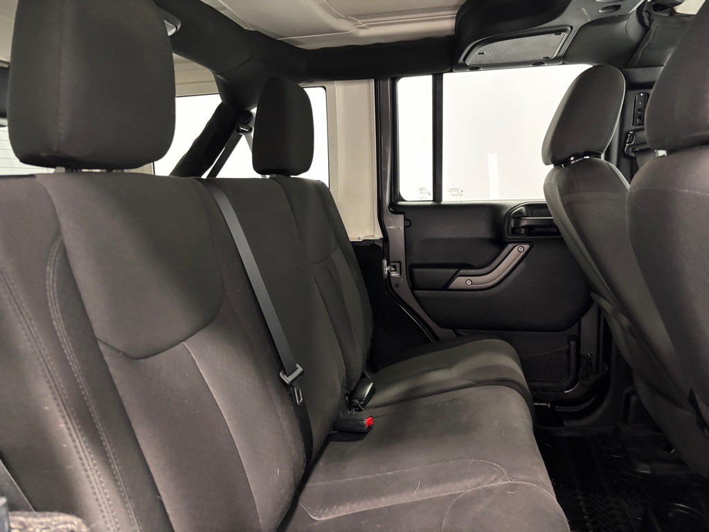 2017 Jeep Wrangler Unlimited Image 25