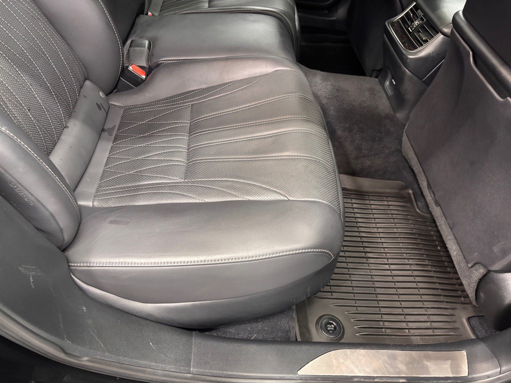 2018 Lexus LS Image 24