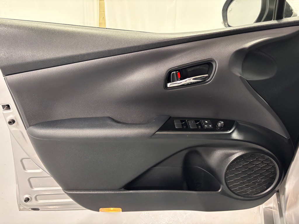 2021 Toyota Prius Image 16