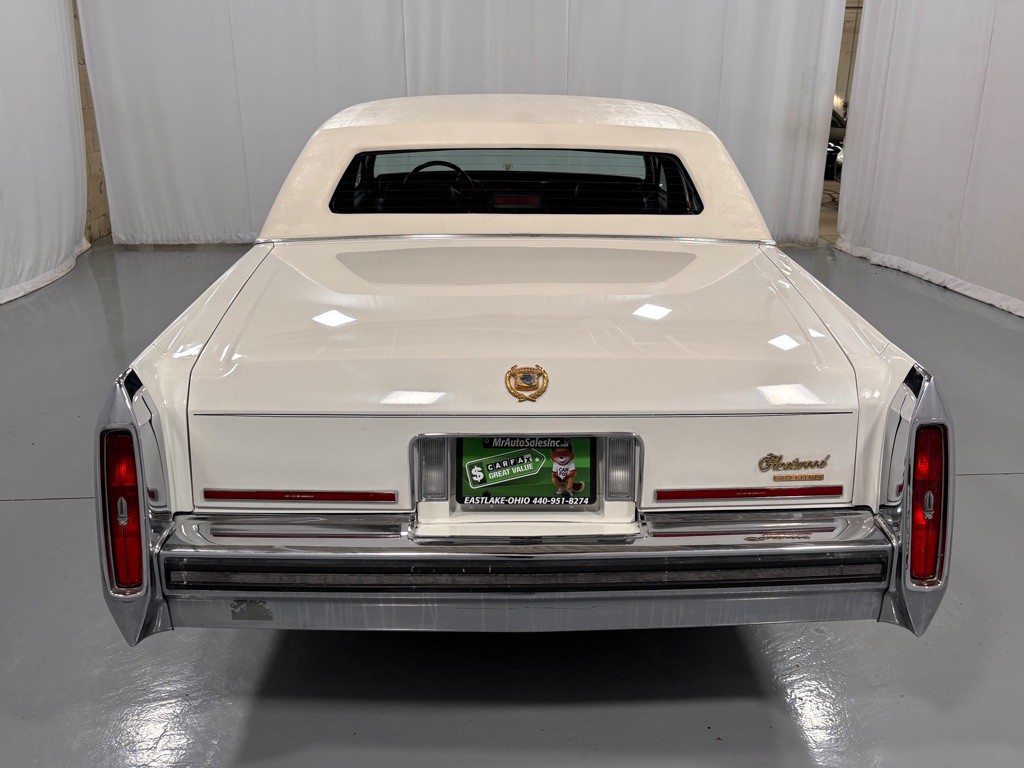 1987 Cadillac Brougham Image 6