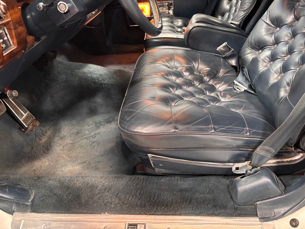 1987 Cadillac Brougham Image 11