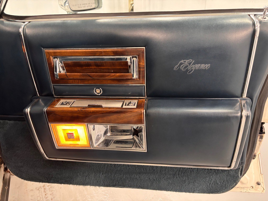 1987 Cadillac Brougham Image 20