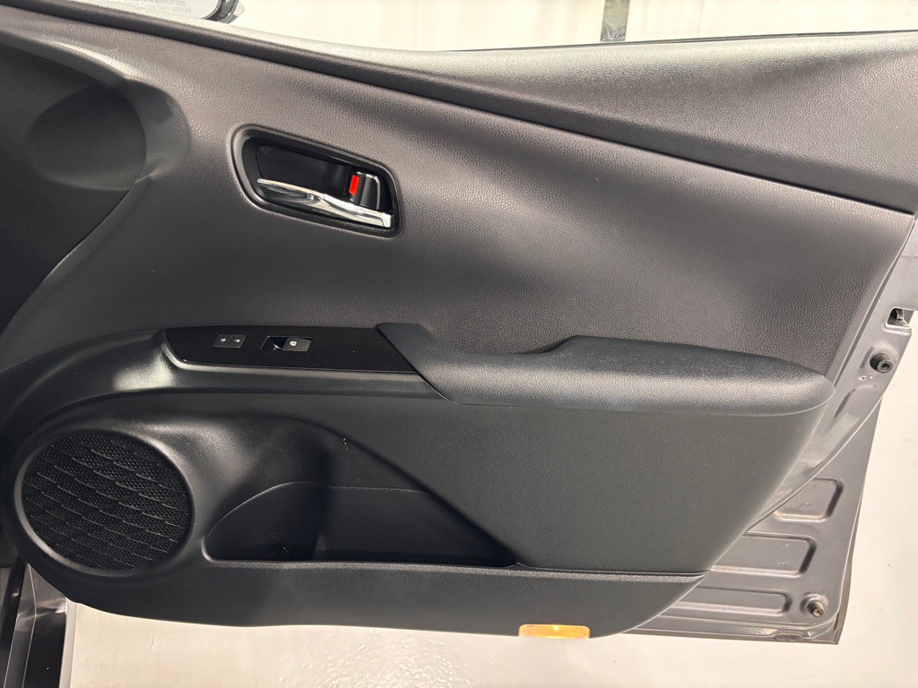 2018 Toyota Prius Image 20