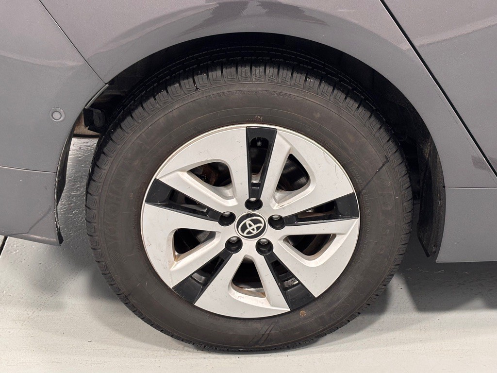 2018 Toyota Prius Image 33
