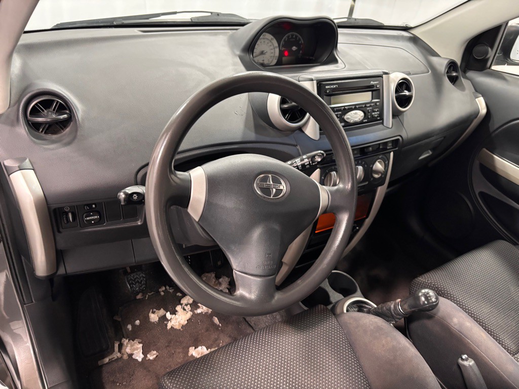 2005 Scion xA Image 9