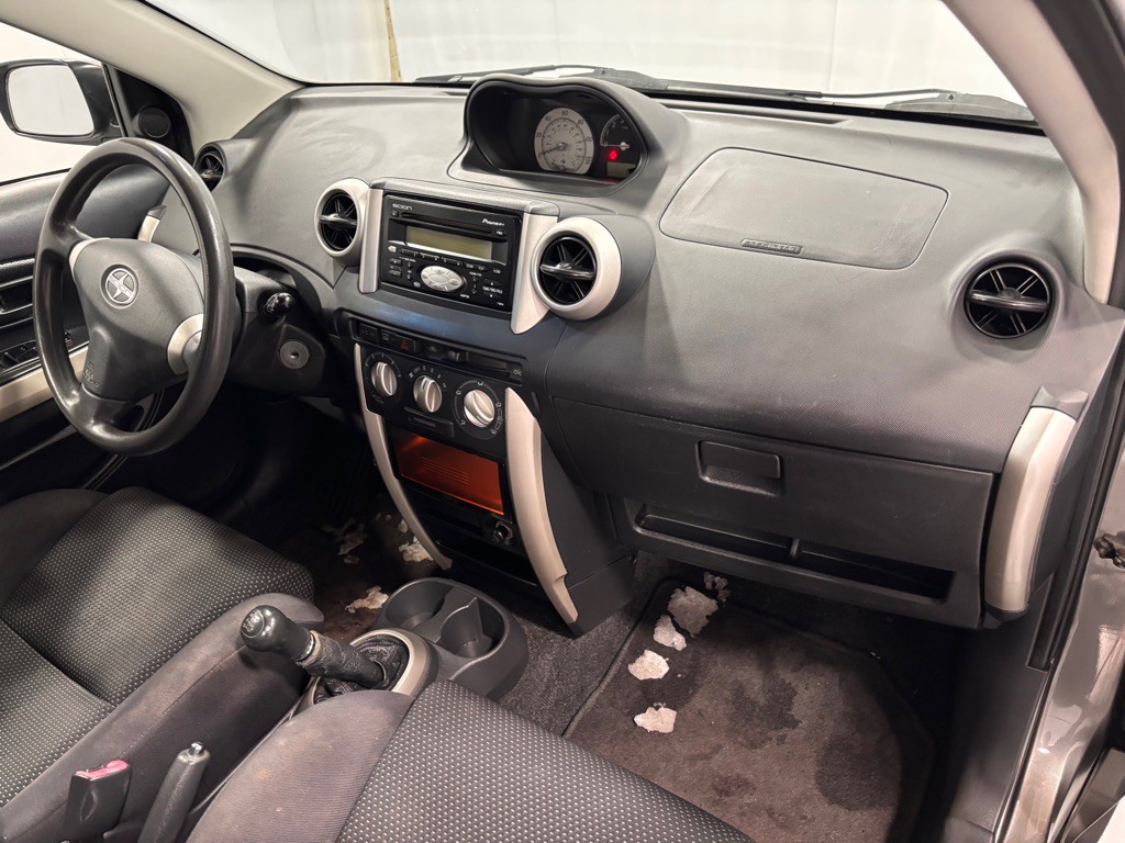 2005 Scion xA Image 17