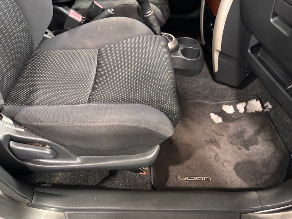 2005 Scion xA Image 18