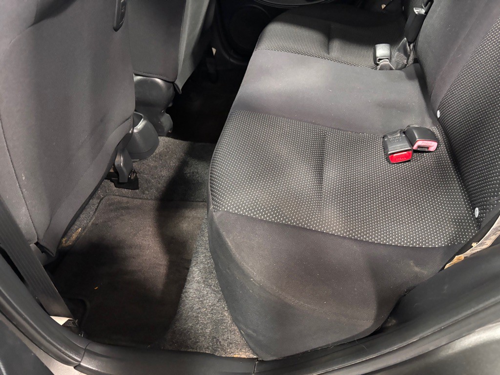 2005 Scion xA Image 21