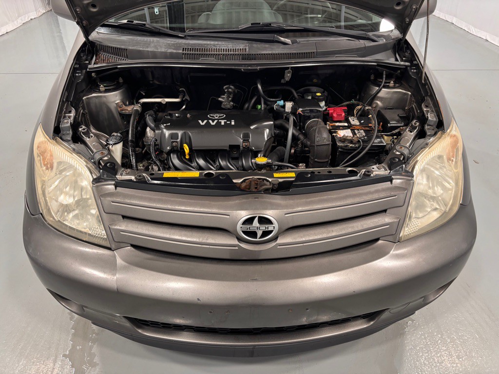 2005 Scion xA Image 29