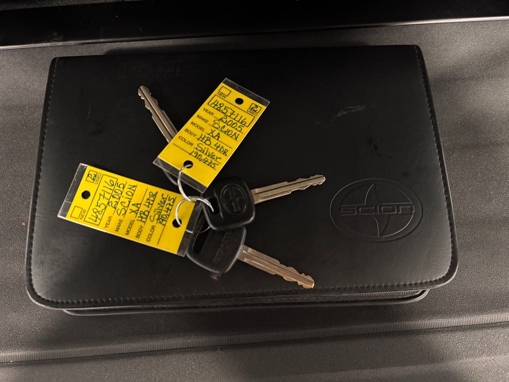 2005 Scion xA Image 34