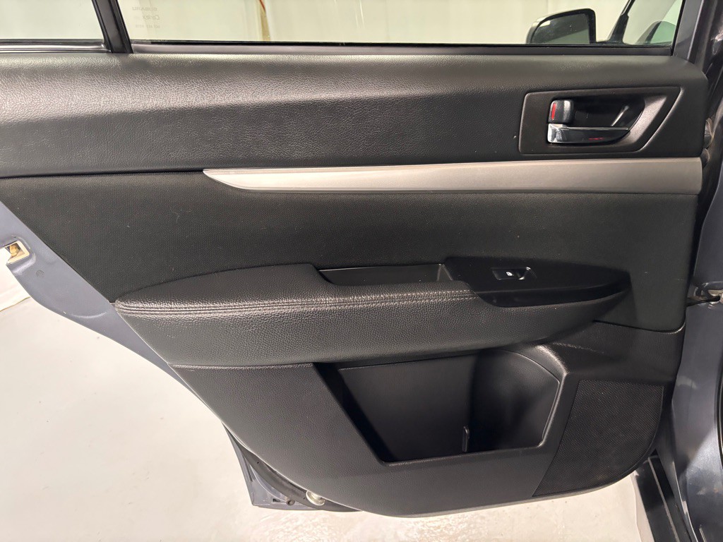 2014 Subaru Outback Image 23