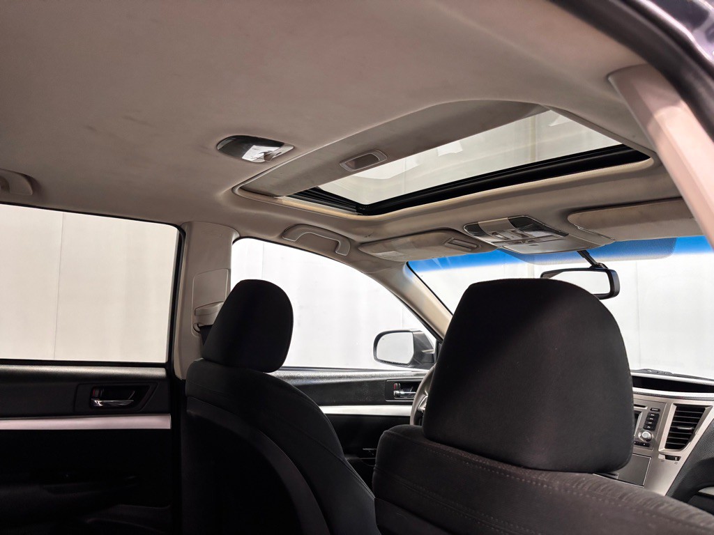 2014 Subaru Outback Image 26