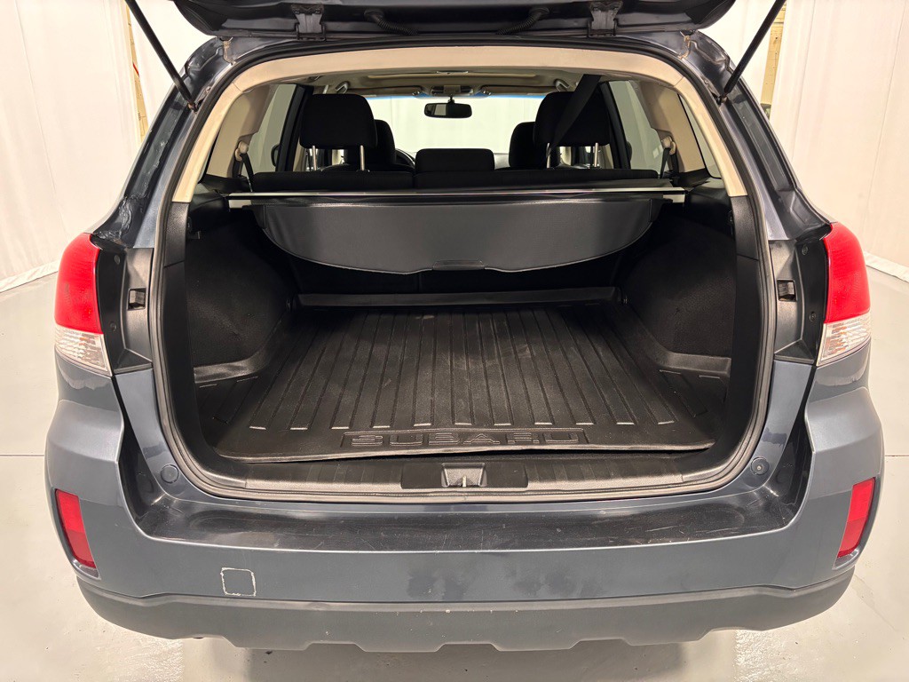 2014 Subaru Outback Image 28
