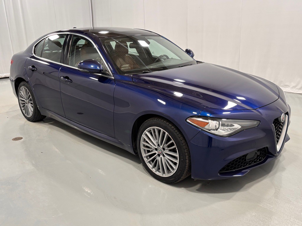 2017 Alfa Romeo Giulia Image 3