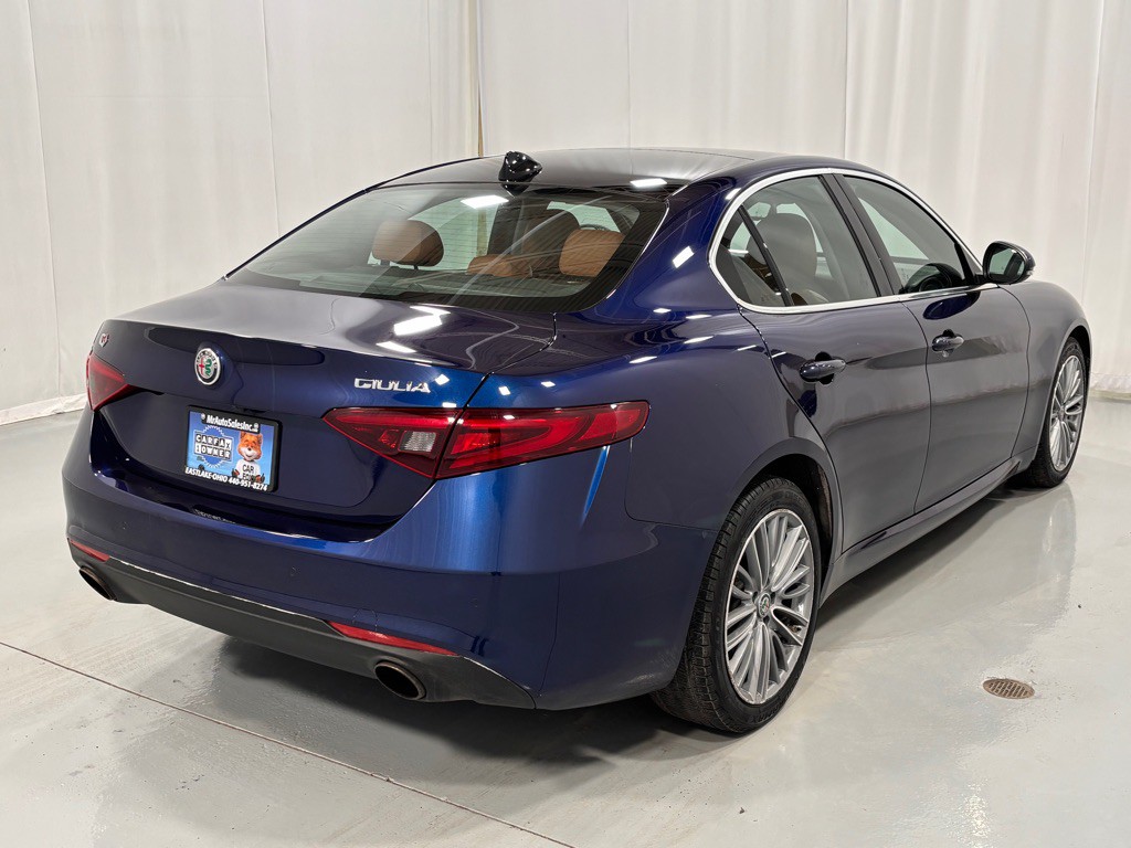 2017 Alfa Romeo Giulia Image 5