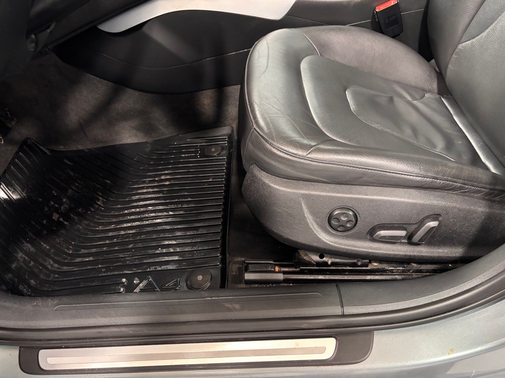 2011 Audi A4 Image 11