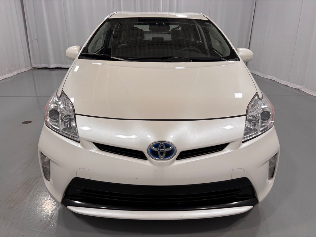 2014 Toyota Prius Image 2