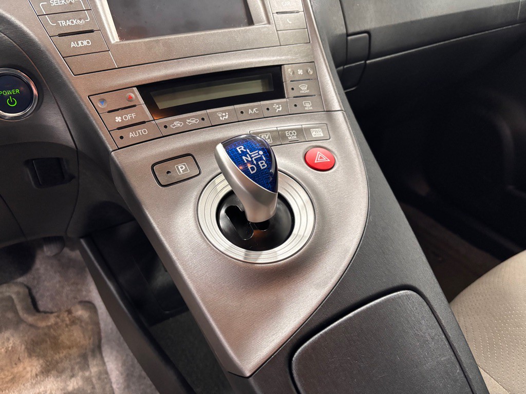 2014 Toyota Prius Image 14