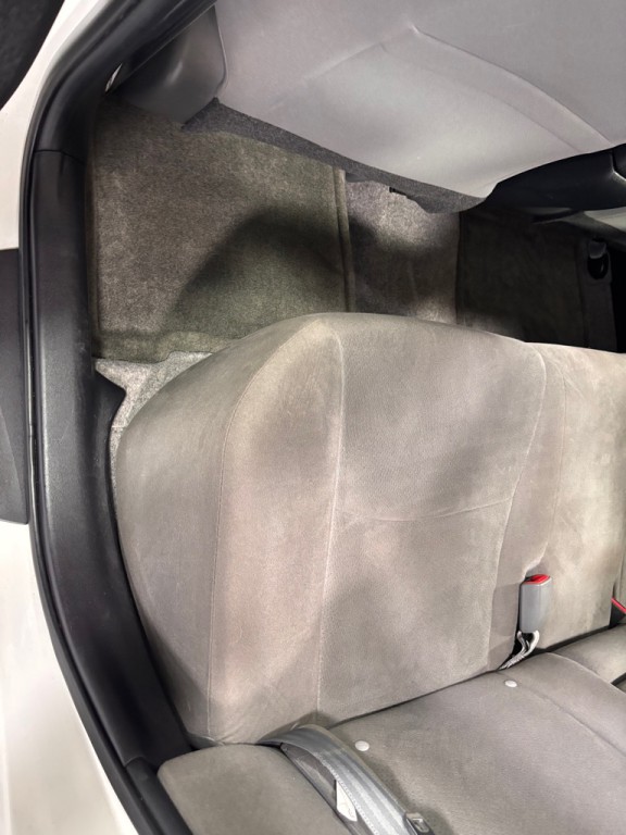 2014 Toyota Prius Image 21